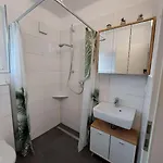 Gemuetliche Familienwohnung Mit Wlan Und Stellplatz Apartment *