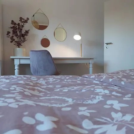 Gemuetliche Familienwohnung Mit Wlan Und Stellplatz * Bielefeld